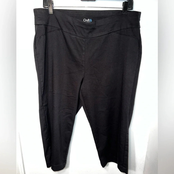 Croft & Barrow, 14P regular the effortless stretch pull on faux pocket Capri - Picture 1 of 8